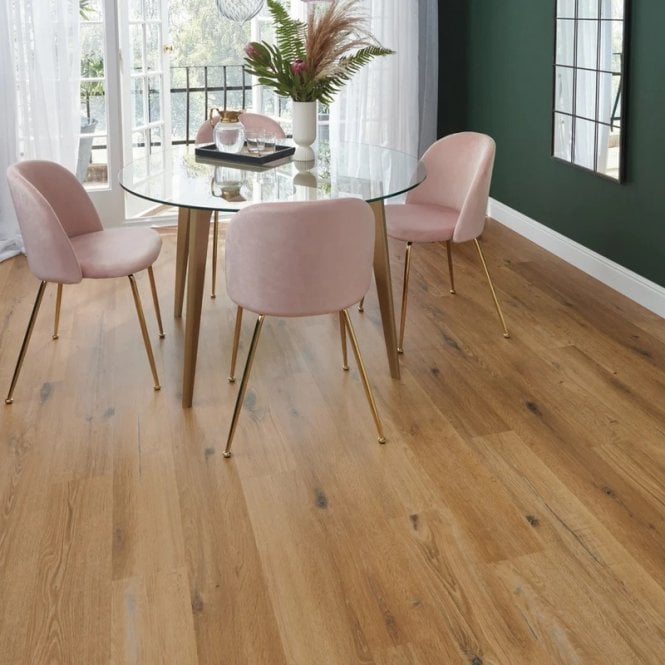Karndean Design Flooring Traditional Character Oak KP146 Knight Tile